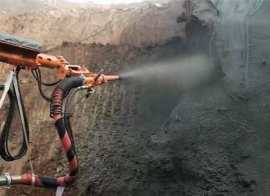 無線遙控工程底盤濕噴機(jī)械手施工視頻