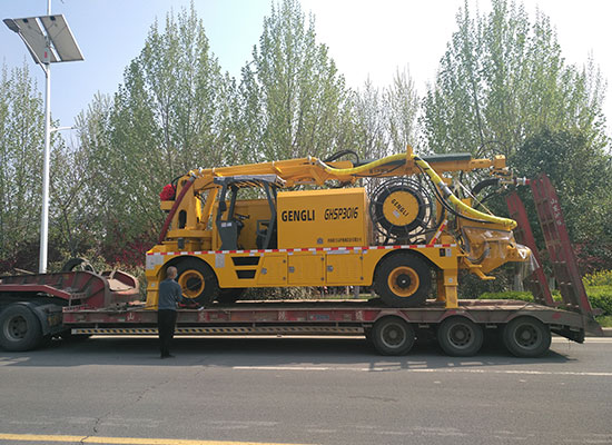 工程混凝土濕噴臺(tái)車發(fā)貨現(xiàn)場(chǎng)